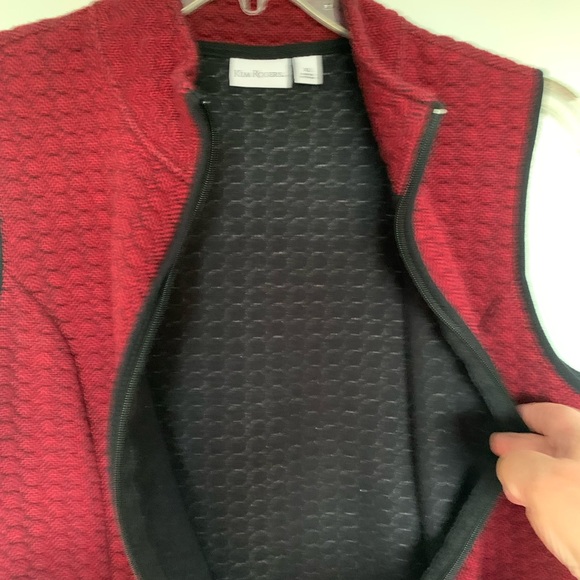 Red with black piping lined vest - Picture 3 of 3